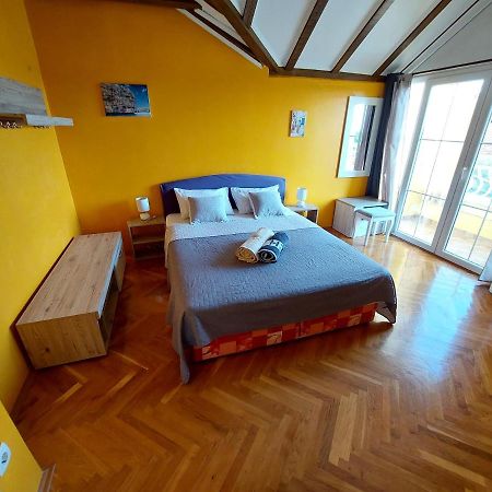 Holiday Home Sunce Dalmacije Mratovo Bagian luar foto