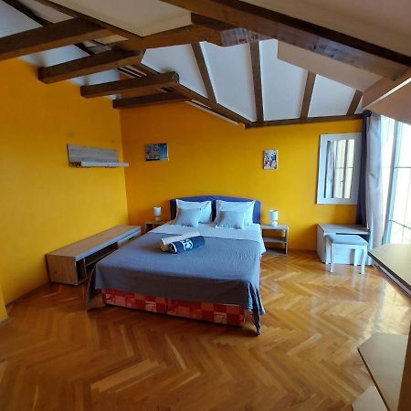 Holiday Home Sunce Dalmacije Mratovo Bagian luar foto